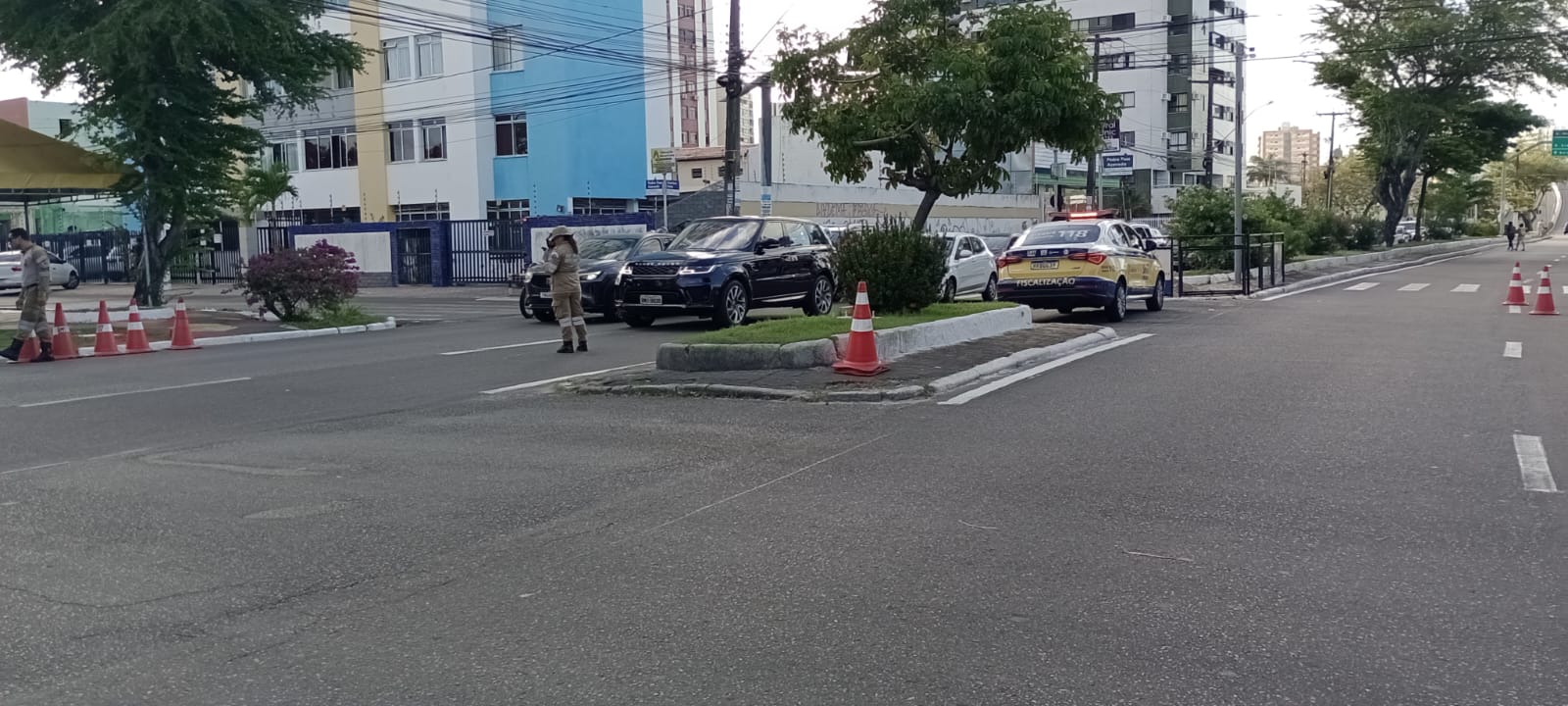 SMTT de Aracaju desvia trânsito na Avenida Francisco Porto após queda de energia - SMTT Aracaju